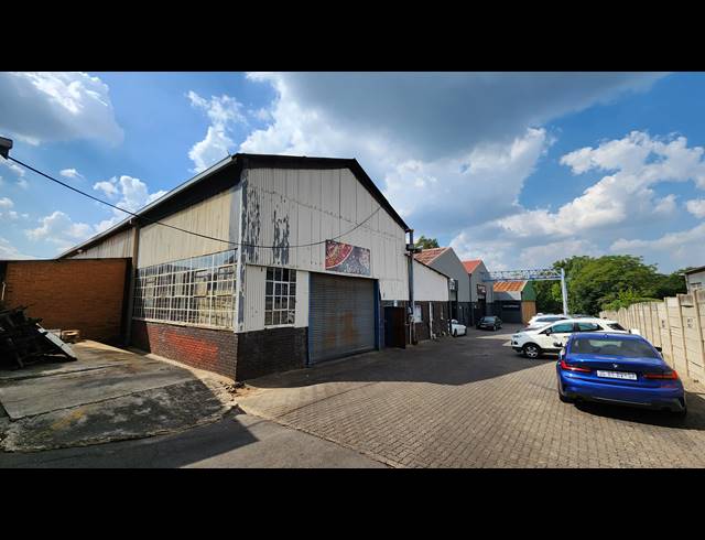 450M² WAREHOUSE TO LET IN EASTLEIGH